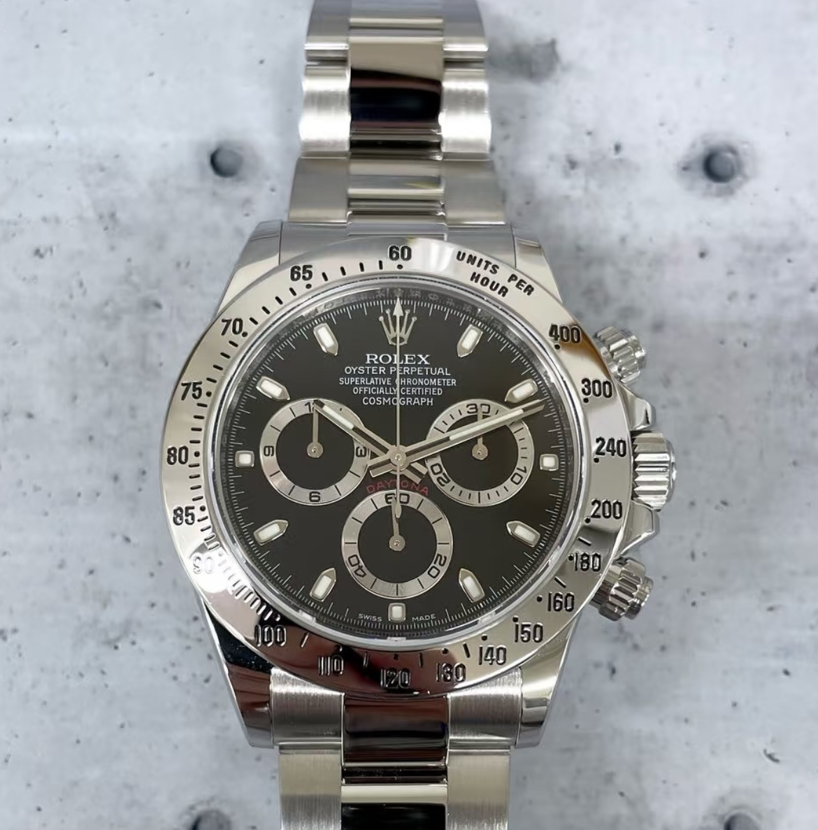 Brilliant watch in light